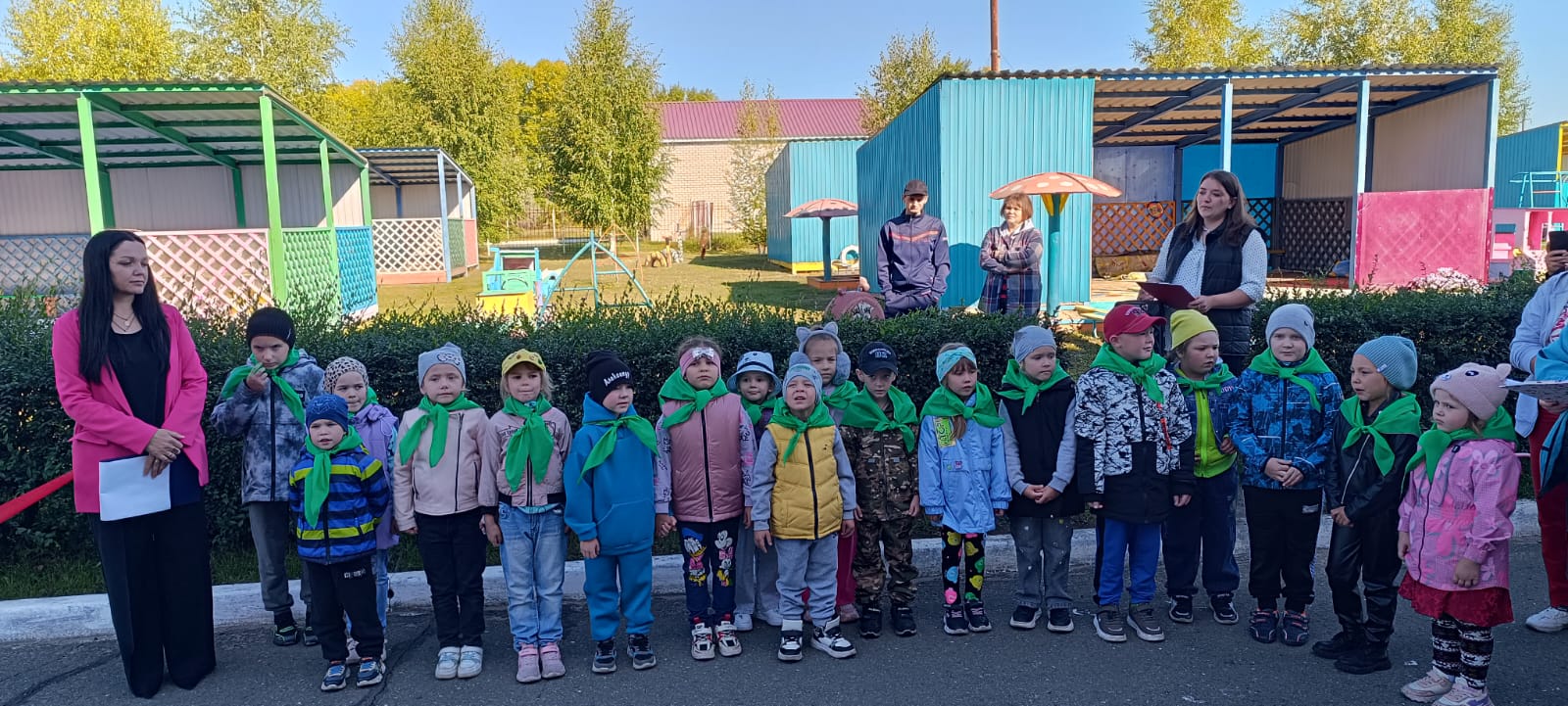 Дети группы 5 поют песню о защите природы
